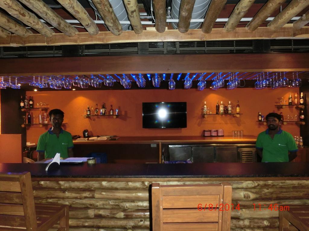 Hotel Thulashi Park Chennai Zewnętrze zdjęcie
